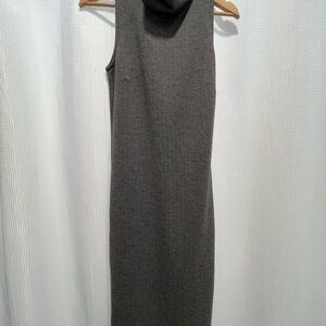 Elegant Gray Sleeveless Dress